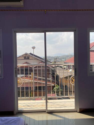 Hom Pho Gusethouse in Houayxay