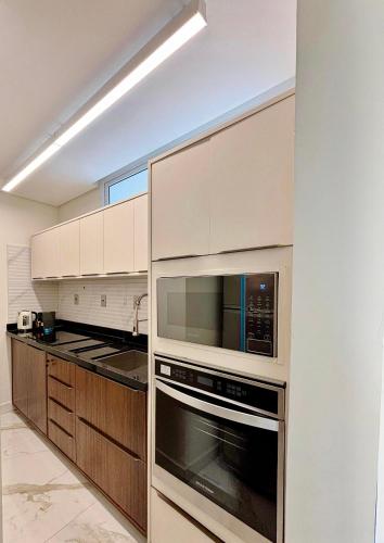 Kitchen, Luxor Oceanfront Suite Smart Apartment Beachfront Superb 9,2 in Barra Funda