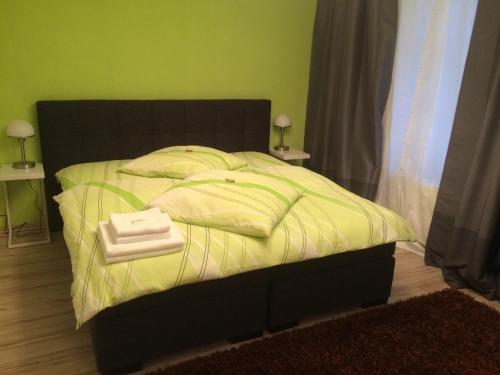 Elbsandstein Apartment Altstadt Room Type - Two-Bedroom Apartment - Waldenstraße