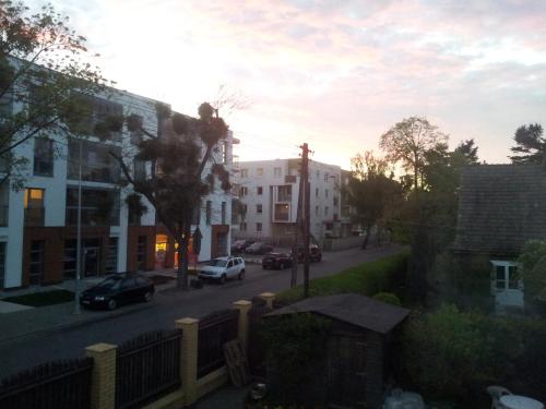 Cozy Apartment With Garden - image 8