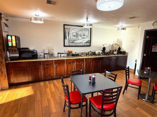 Ételek és italok, Super 8 By Wyndham Baker City in Baker City (Oregon)