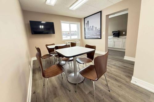 Travelodge by Wyndham Rockford South in Rockford, USA