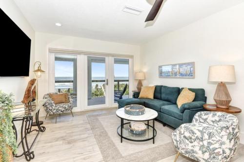 The White House on Flagler Beach - Unit 22 home thumb 4