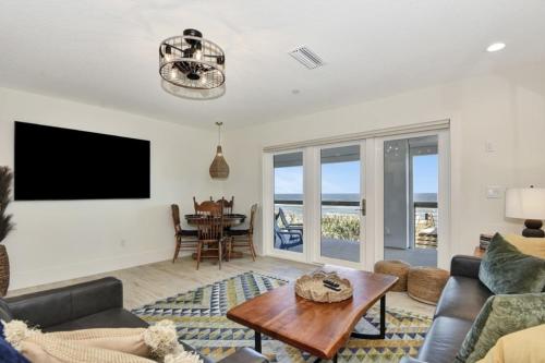 The White House on Flagler Beach - Unit 23 home thumb 2
