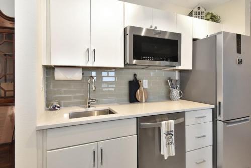 The White House on Flagler Beach - Unit 23 home detail
