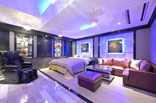 Hotel Crystal Gate Nagoya - Couple Hotel near Yamazaki River