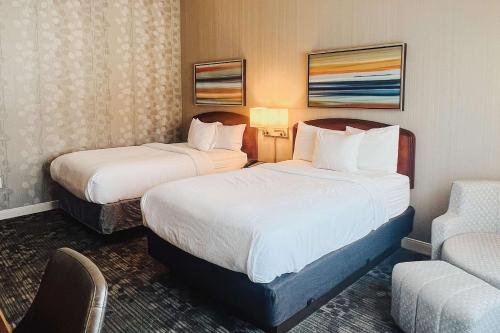2 double beds