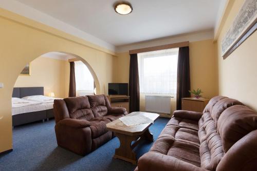 Hotel Belvedere Pribram in เชโซแวโฮรี