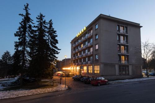 ทัศนียภาพภายนอกโรงแรม, Hotel Belvedere Pribram in เชโซแวโฮรี