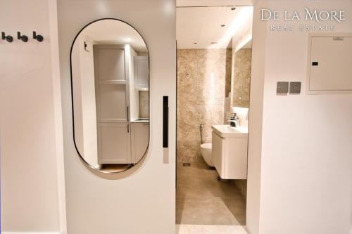 De la More stylish luxury apartment by the beach in brand new condition De la More stylish luxury apartment by the beach in brand new condition