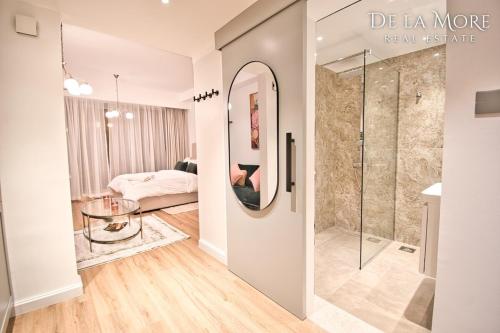 De la More stylish luxury apartment by the beach in brand new condition De la More stylish luxury apartment by the beach in brand new condition