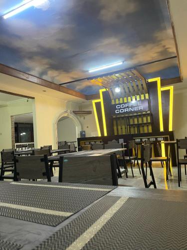 New Pesona Anggraini Hotel - 레스토랑