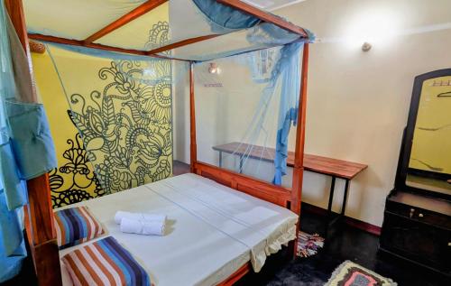 Three Little Birds in 坦加勒