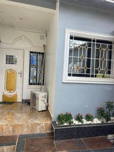 Premiere Maison GuestHouse in ลิมเบ
