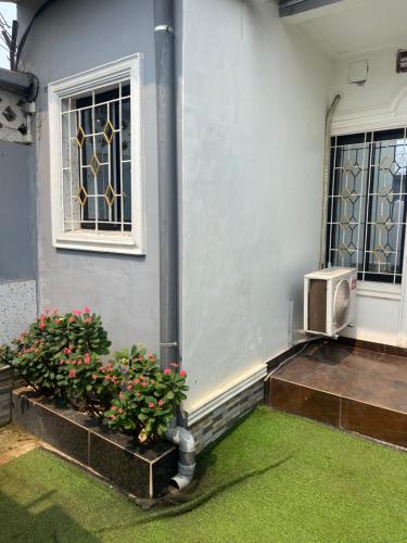 Premiere Maison GuestHouse in ลิมเบ