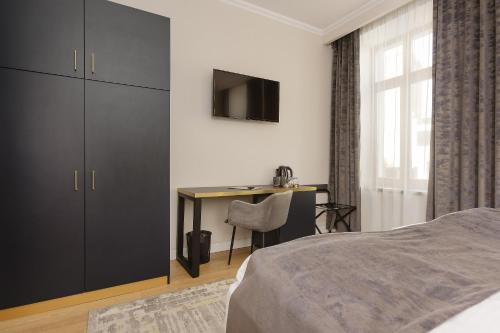 2 twin beds