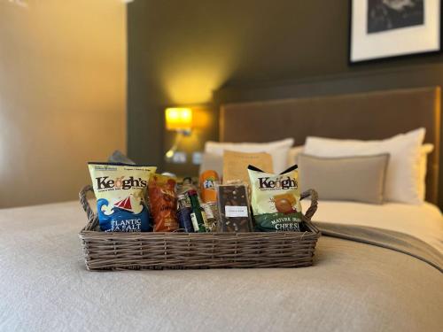 Fiddle + Bow Hotel - image 11