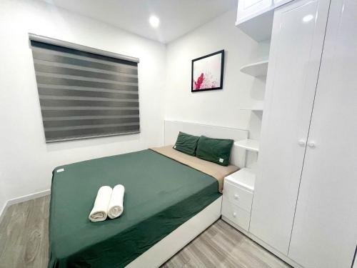 Two-Bedroom Apartment with Partial Ocean View image 3