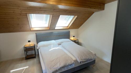 Moderne Dachwohnung im Zentrum von Wald in 華爾德