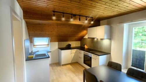 Moderne Dachwohnung im Zentrum von Wald in 華爾德