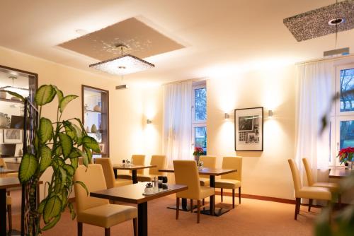 Hotel Brühlerhöhe - image 2