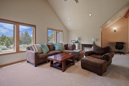 Dara Oaks 5br 3 5bath - image 2