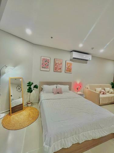 One-Bedroom Apartment image 8