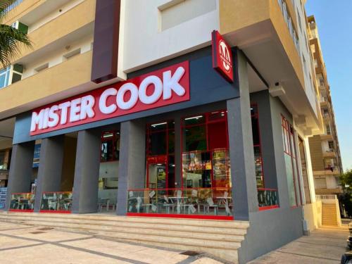 Restaurant, Sunny Stay Apartment Agadir in Al Mohammadi