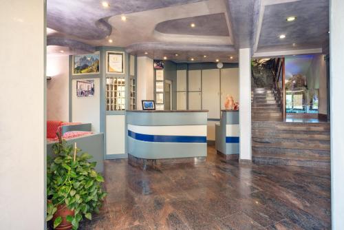 Hotel Careni Villa Italia - image 4