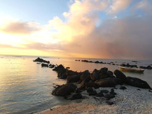 Trou aux Biches Apartment - 3 or 2 Beds