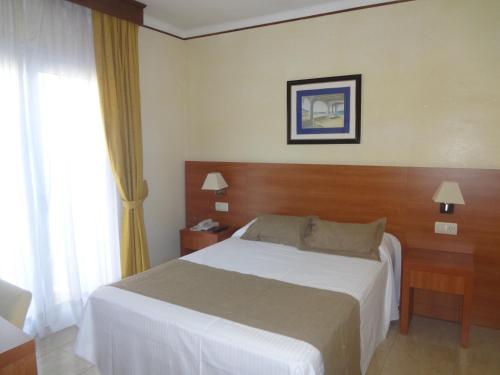 Hostal Gallet - image 4
