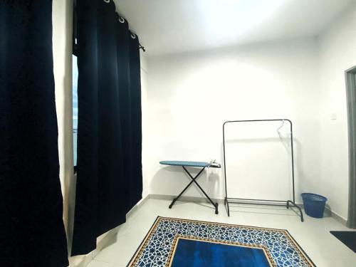 ANGGERIK LAZURI Guest House & Homestay near Paling Muo Cafe (Mee Bandung)