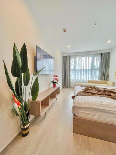 Three-Bedroom Apartment image 1
