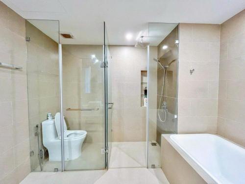 Three-Bedroom Apartment image 10