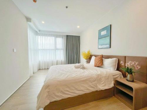 Three-Bedroom Apartment image 8