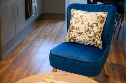 Spacious 4-Bed Luxury Home - Garden, Free Parking, Sleeps 8, Manchester (fotografie 9)