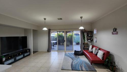 Room available in Mawson Lakes, Adelaide in Mawson Tavak