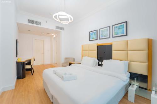 Capital Bay Towers Business Bay Spacious and Stylish 2 BR, Dubai (Foto 10)