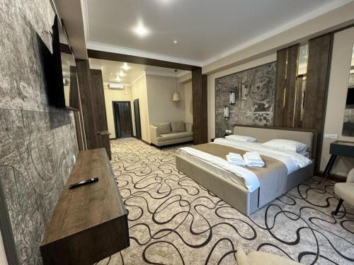 Гостиница SHAHRISTAN in Taraz