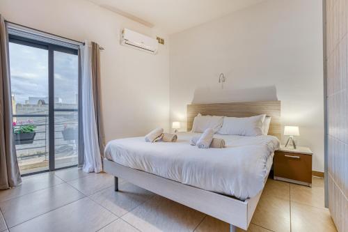 Bright,stylish 2bedroom apartment in village centre 2