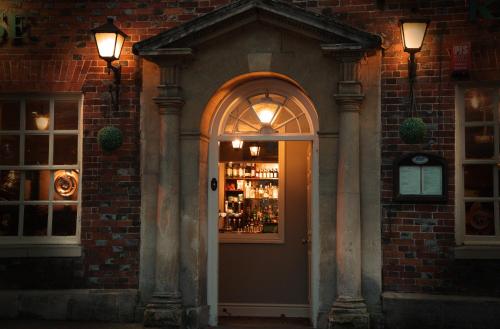 New Inn Hotel - image 7