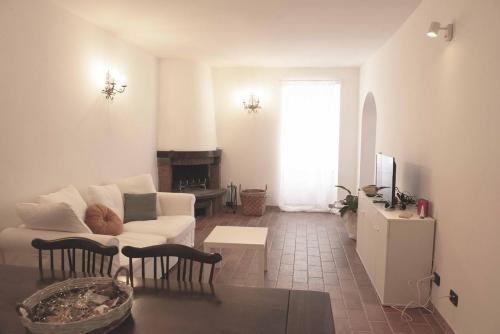 Casa in piazza in Canterano