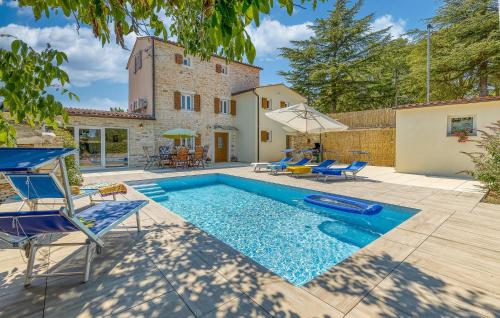 3 Bedroom Beautiful Home In Kanfanar