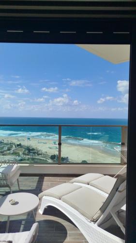 Sunset Suite sea&sky in Ashkelon