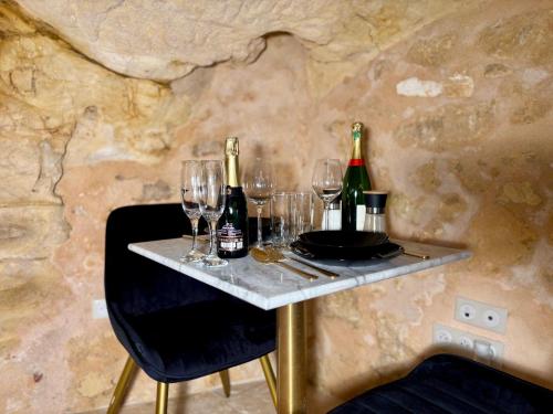 設施, La Grotte Fleurie - Classé 5 Étoiles (La Grotte Fleurie - Classe 5 Etoiles) in 聖弗龍德普拉杜