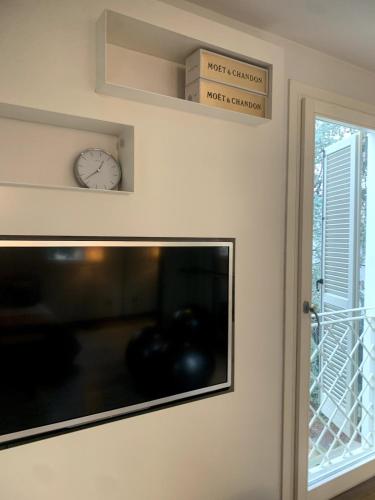 Loft indipendente circondato da giardino a 2 passi dal centro