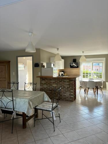 Gîte de charme à la Ferme de Bonavis 125 M2 (Gite de charme a la Ferme de Bonavis 125 M2) in Banteux
