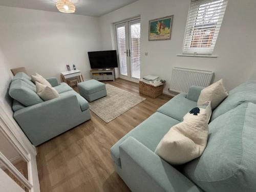 Sageston Tenby 2 bed new build bike and board store in Carew