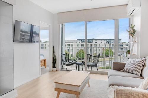 Takapuna Central Stylish 2BR Carpark Pool Aircon, Auckland (photo 5)