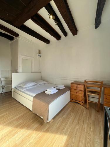 Duplex Rue Huchette - DABNB